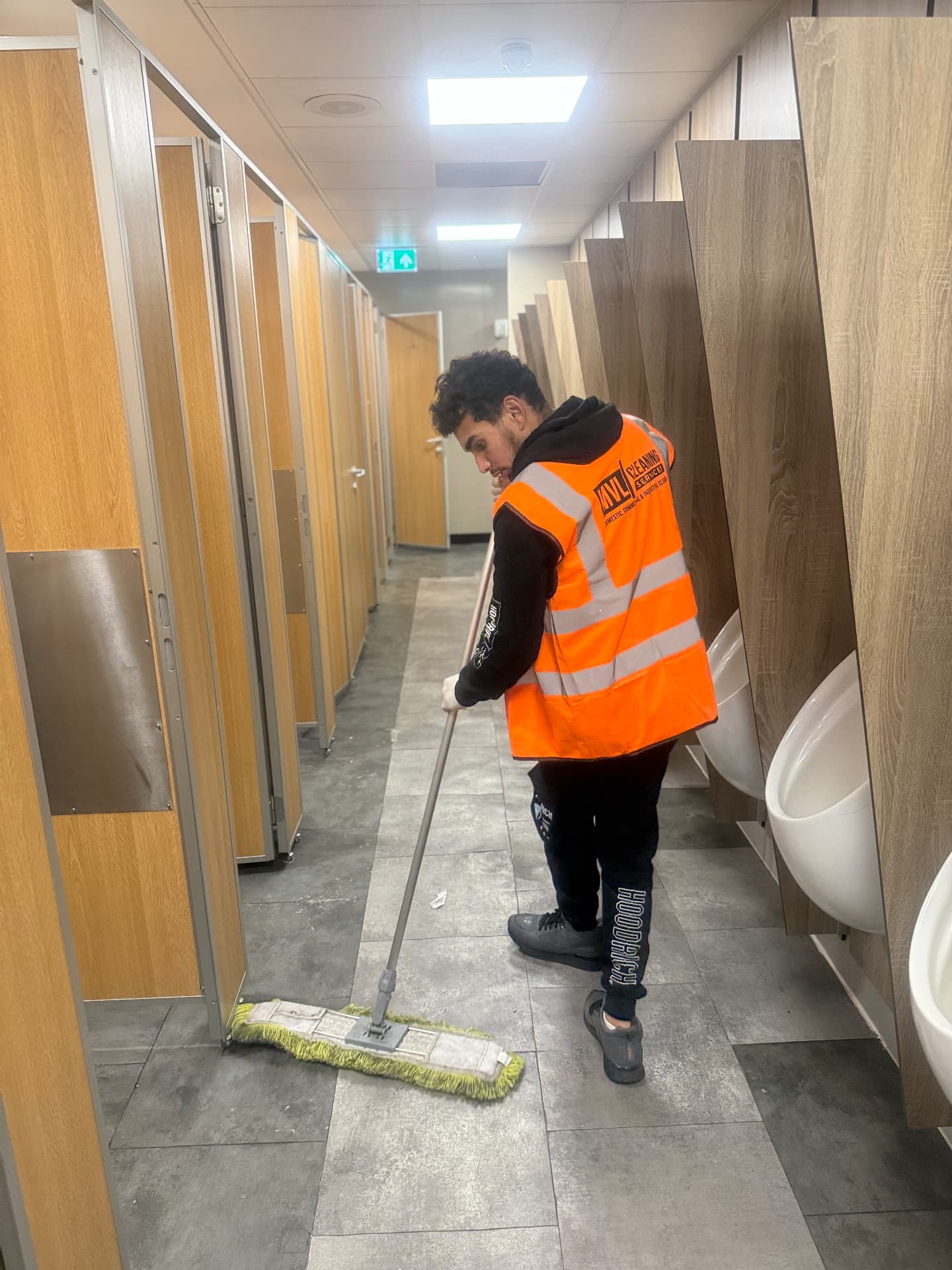 Emergency Clean, Moto Tamworth — photo 2 of 8